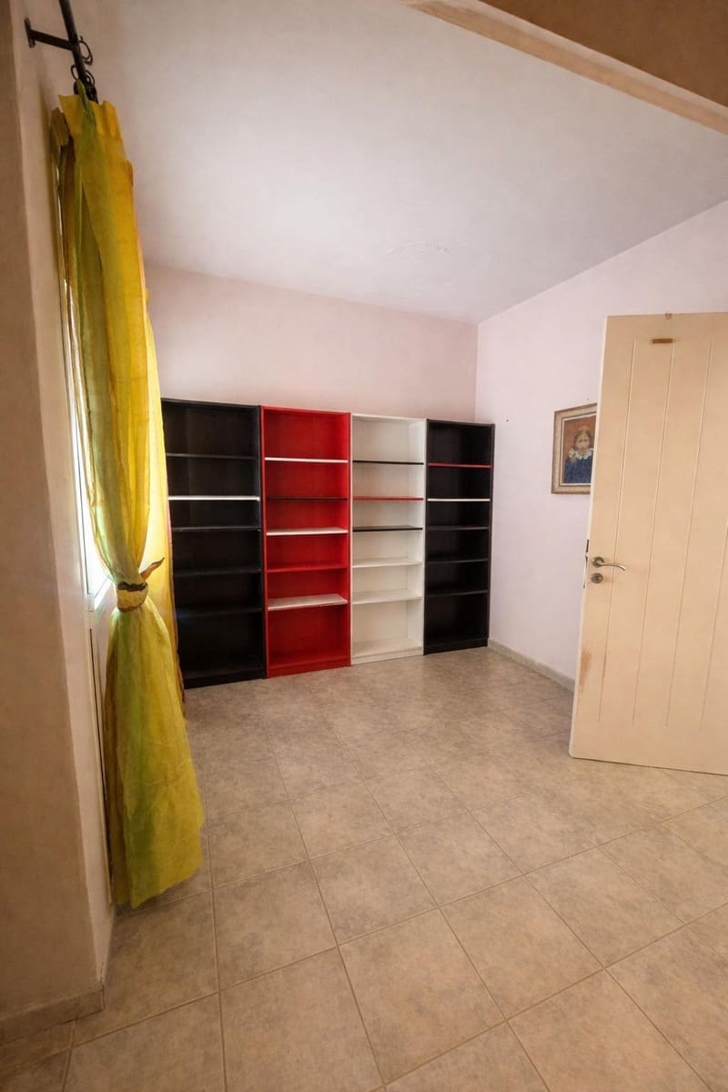 8 soverom Villa til salgs i Aguimes med garasje - € 699 000 (Ref: 9965284)