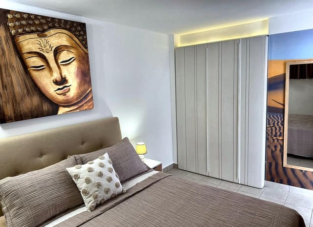 1 sypialnia Apartament na sprzedaż w Playa del Inglés, San Bartolomé de Tirajana z basenem - 260 000 € (Ref: 9975418)