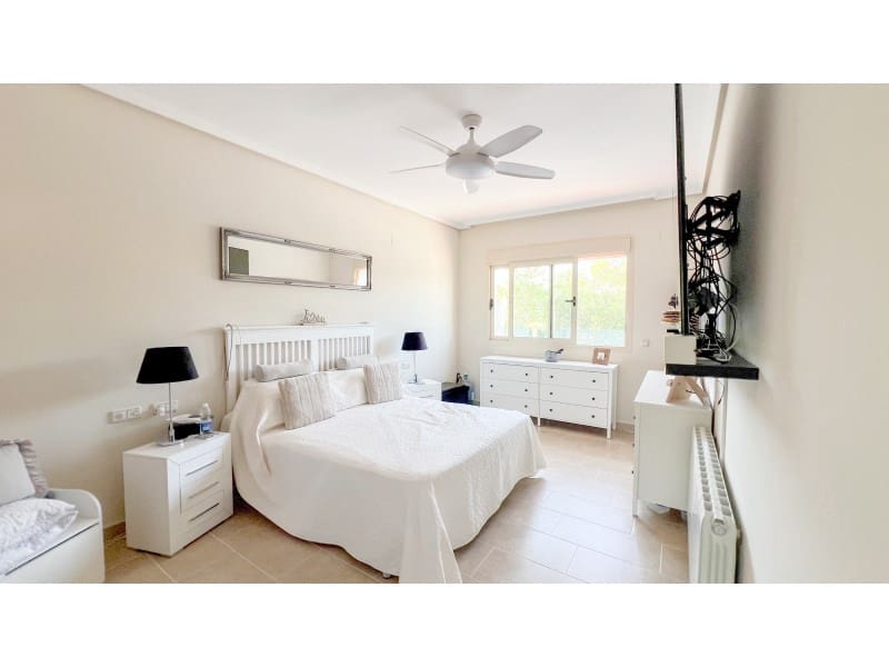 4 quarto Moradia para venda em Calpe / Calp - 899 500 € (Ref: 9311280)