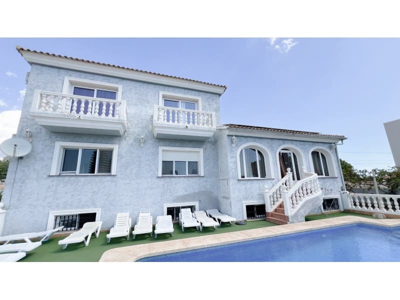 8 bedroom Villa for sale in Calpe / Calp with pool garage - € 899,000 (Ref: 9311282)