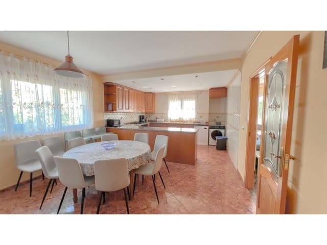 8 quarto Moradia para venda em Calpe / Calp com piscina garagem - 899 000 € (Ref: 9311282)