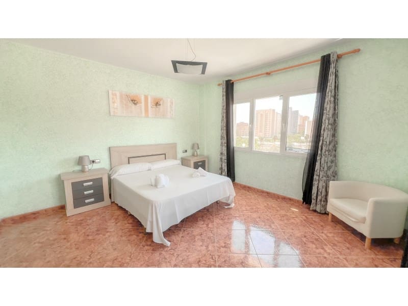 8 bedroom Villa for sale in Calpe / Calp with pool garage - € 899,000 (Ref: 9311282)