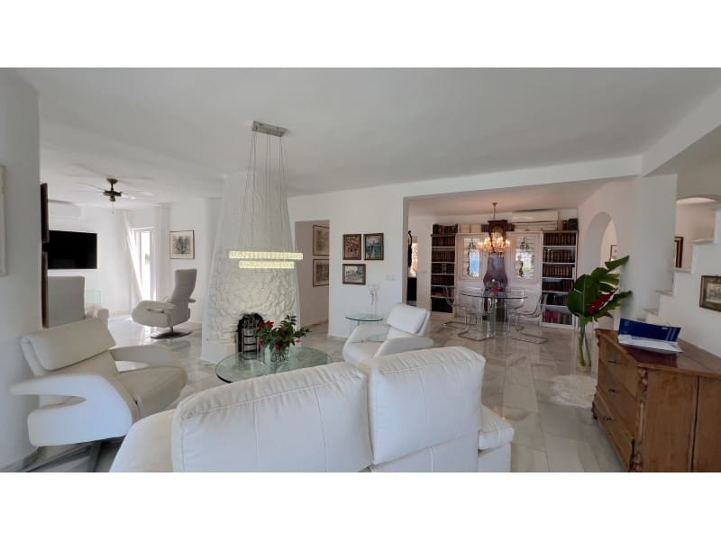 6 soveværelse Villa til salg i Calpe / Calp med swimmingpool garage - € 1.595.000 (Ref: 9311289)