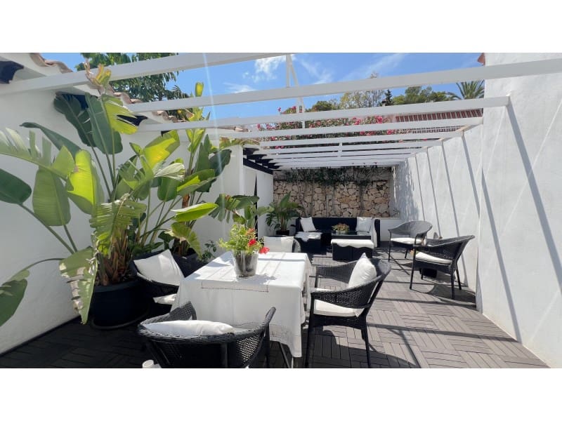 6 soveværelse Villa til salg i Calpe / Calp med swimmingpool garage - € 1.595.000 (Ref: 9311289)