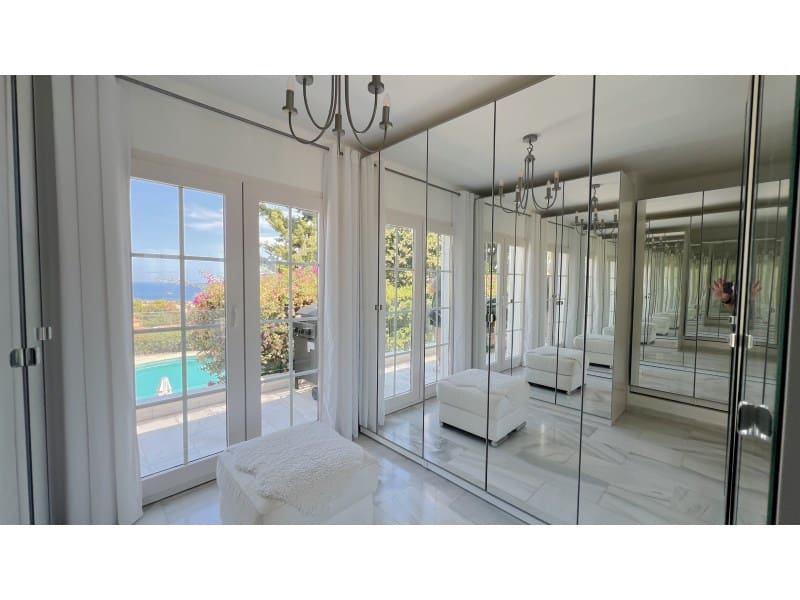 6 soveværelse Villa til salg i Calpe / Calp med swimmingpool garage - € 1.595.000 (Ref: 9311289)