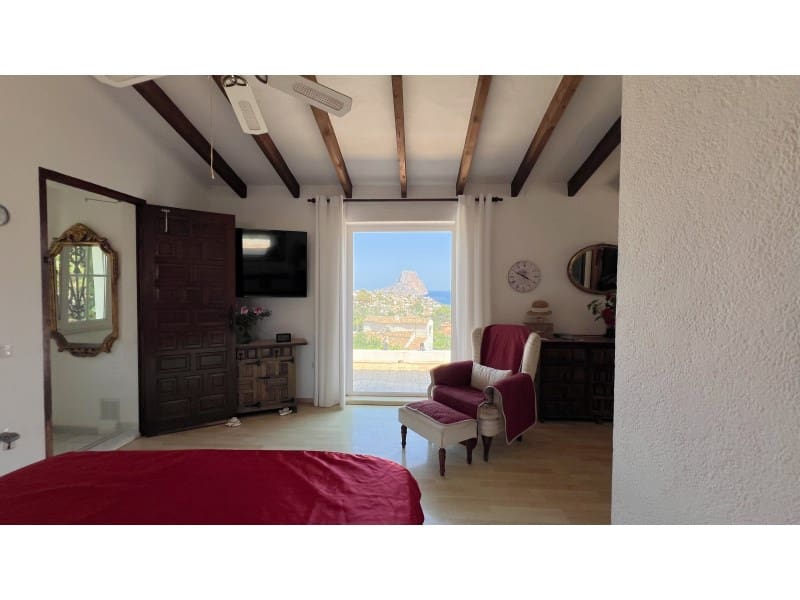 6 soveværelse Villa til salg i Calpe / Calp med swimmingpool garage - € 1.595.000 (Ref: 9311289)