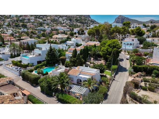 6 bedroom Villa for sale in Canuta, Calpe / Calp with pool garage - € 1,595,000 (Ref: 9311289)