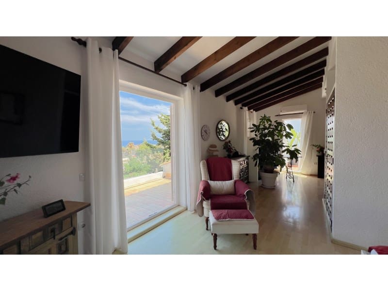 6 soveværelse Villa til salg i Calpe / Calp med swimmingpool garage - € 1.595.000 (Ref: 9311289)