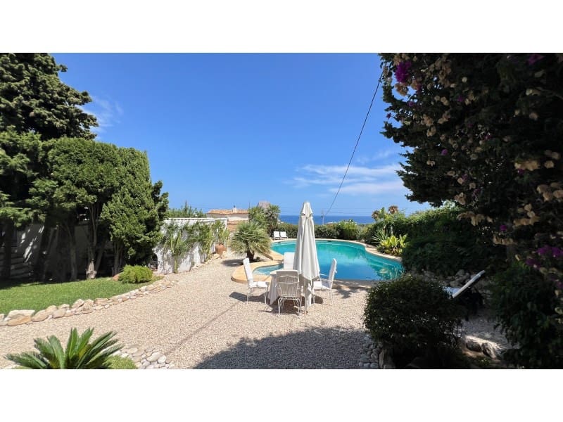 6 soveværelse Villa til salg i Calpe / Calp med swimmingpool garage - € 1.595.000 (Ref: 9311289)
