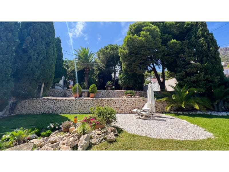 6 soveværelse Villa til salg i Calpe / Calp med swimmingpool garage - € 1.595.000 (Ref: 9311289)