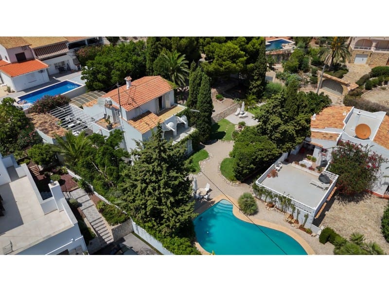 6 soveværelse Villa til salg i Calpe / Calp med swimmingpool garage - € 1.595.000 (Ref: 9311289)