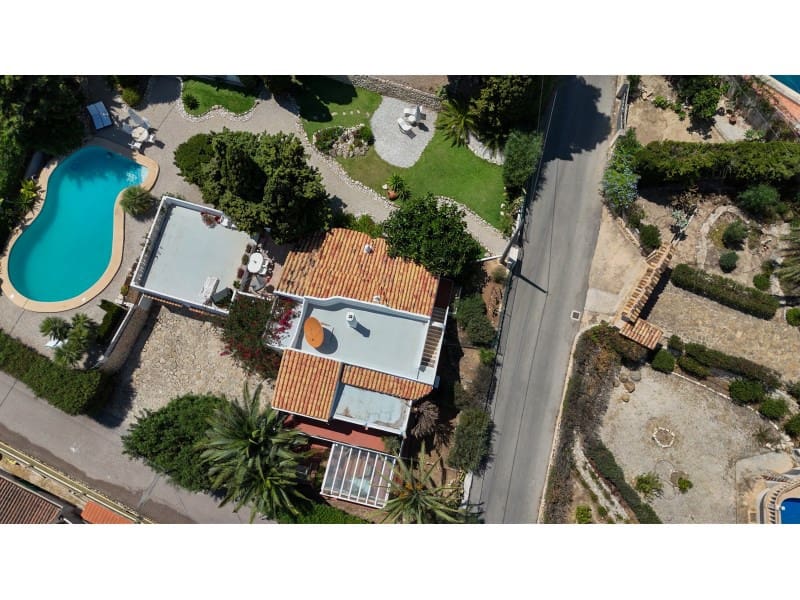 6 soveværelse Villa til salg i Calpe / Calp med swimmingpool garage - € 1.595.000 (Ref: 9311289)