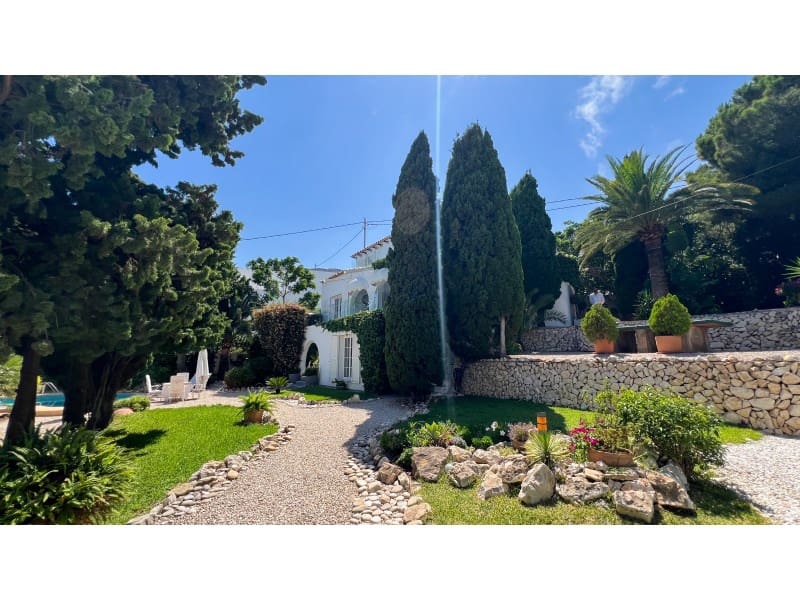 6 soveværelse Villa til salg i Calpe / Calp med swimmingpool garage - € 1.595.000 (Ref: 9311289)