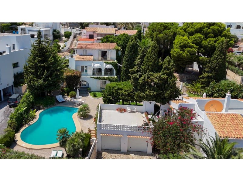 6 soveværelse Villa til salg i Calpe / Calp med swimmingpool garage - € 1.595.000 (Ref: 9311289)