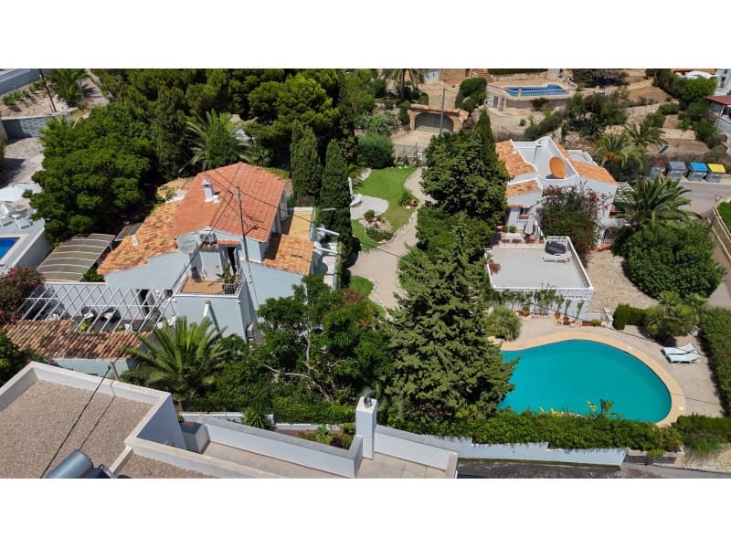 6 soveværelse Villa til salg i Calpe / Calp med swimmingpool garage - € 1.595.000 (Ref: 9311289)