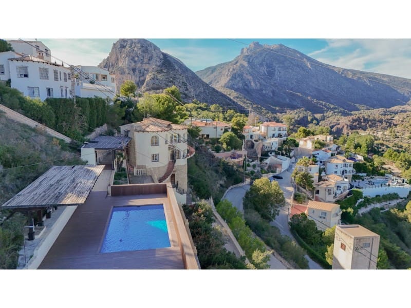 Chalet de 3 habitaciones en Calpe / Calp en venta - 478.000 € (Ref: 9311291)