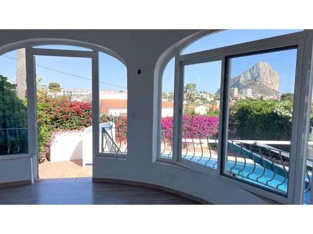 2 soveværelse Villa til salg i Calpe / Calp - € 448.000 (Ref: 9311302)