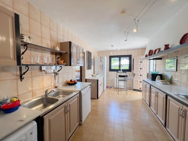 4 soveværelse Villa til salg i Montañar - El Arenal, Javea / Xàbia - € 749.000 (Ref: 9311303)