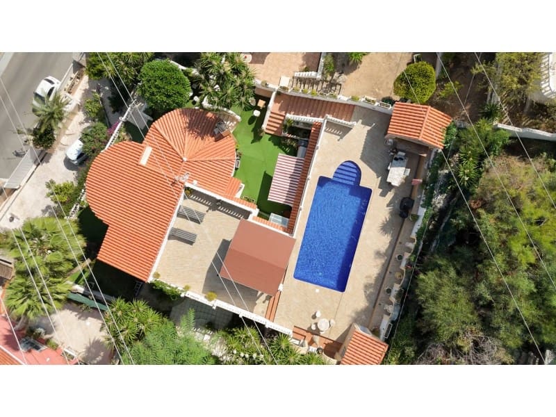 4 chambre Villa/Maison à vendre à Calpe / Calp avec piscine - 650 000 € (Ref: 9311306)