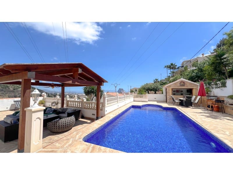 4 chambre Villa/Maison à vendre à Calpe / Calp avec piscine - 650 000 € (Ref: 9311306)