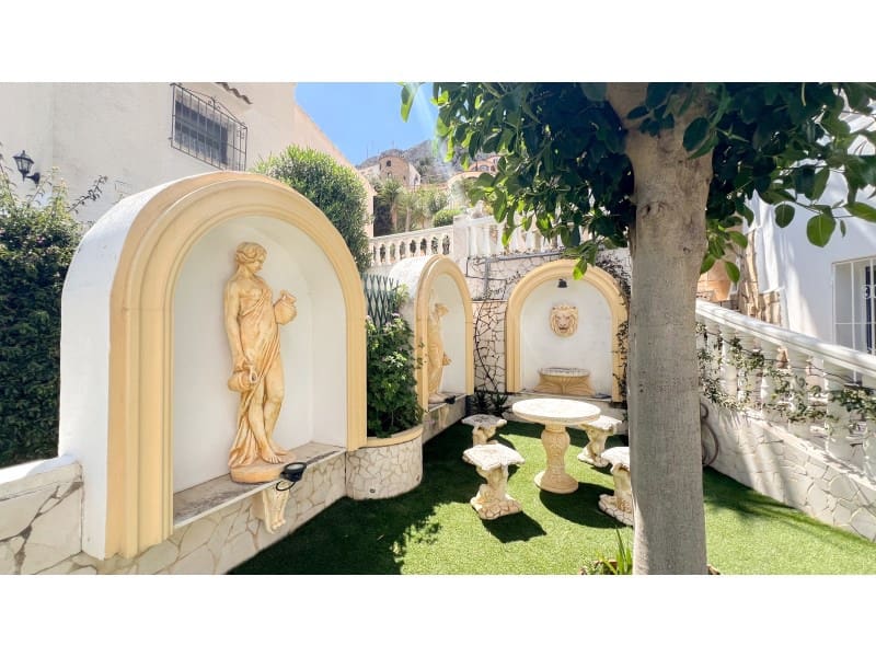 4 chambre Villa/Maison à vendre à Calpe / Calp avec piscine - 650 000 € (Ref: 9311306)