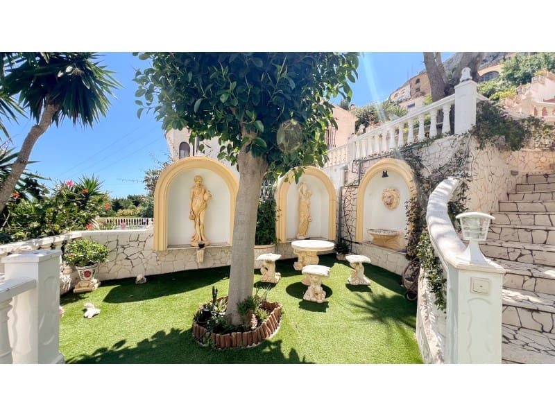 4 chambre Villa/Maison à vendre à Calpe / Calp avec piscine - 650 000 € (Ref: 9311306)