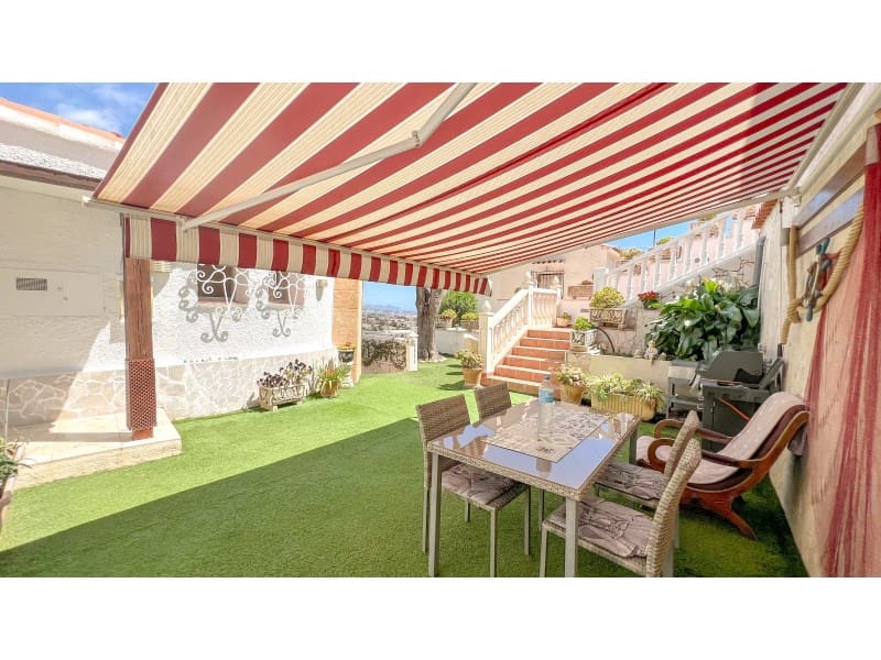 4 chambre Villa/Maison à vendre à Calpe / Calp avec piscine - 650 000 € (Ref: 9311306)