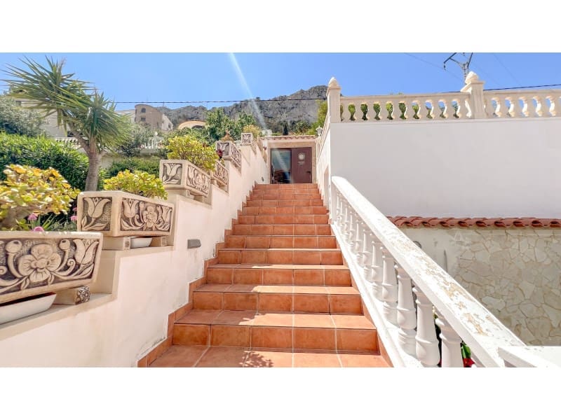 4 chambre Villa/Maison à vendre à Calpe / Calp avec piscine - 650 000 € (Ref: 9311306)