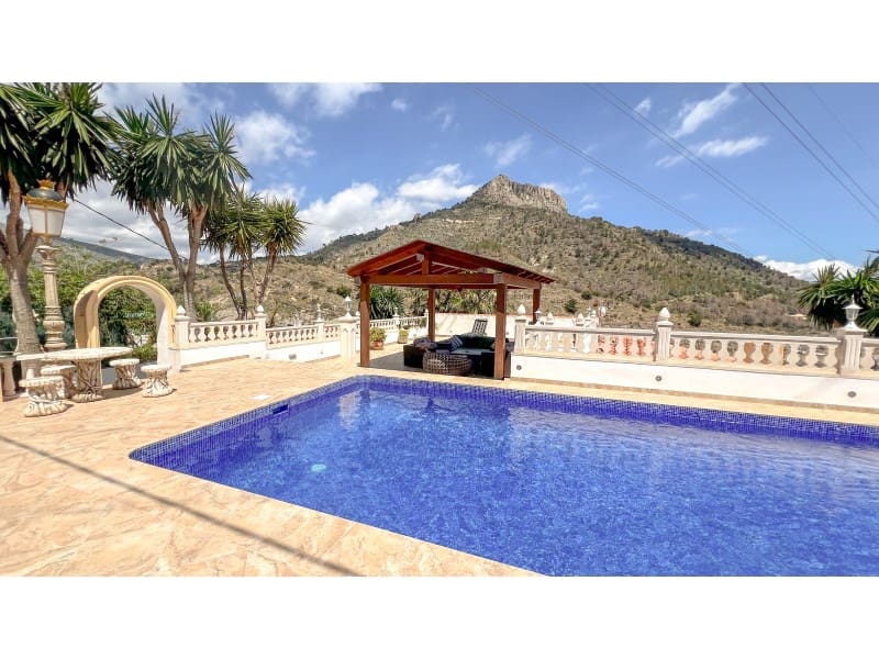 4 chambre Villa/Maison à vendre à Calpe / Calp avec piscine - 650 000 € (Ref: 9311306)