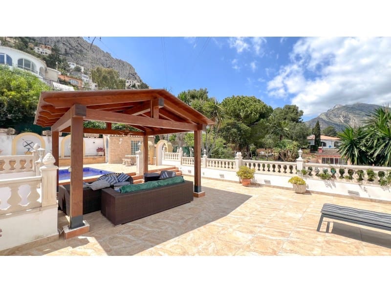 4 chambre Villa/Maison à vendre à Calpe / Calp avec piscine - 650 000 € (Ref: 9311306)