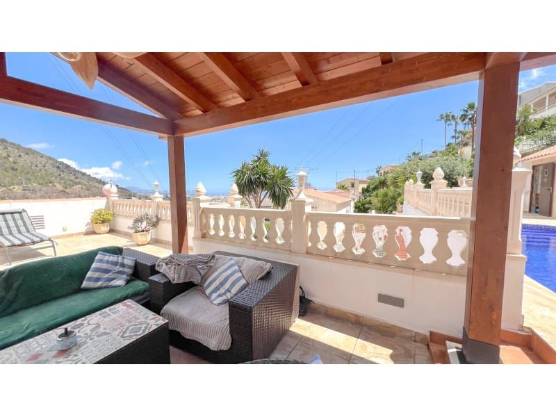 4 chambre Villa/Maison à vendre à Calpe / Calp avec piscine - 650 000 € (Ref: 9311306)