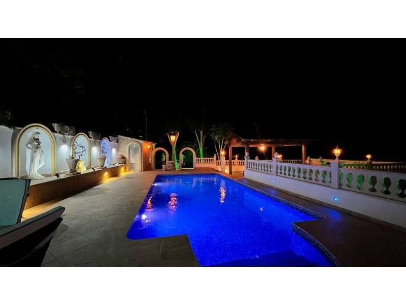 4 chambre Villa/Maison à vendre à Calpe / Calp avec piscine - 650 000 € (Ref: 9311306)