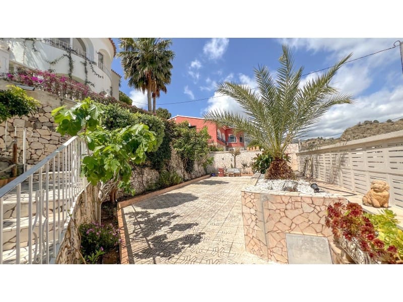 4 chambre Villa/Maison à vendre à Calpe / Calp avec piscine - 650 000 € (Ref: 9311306)