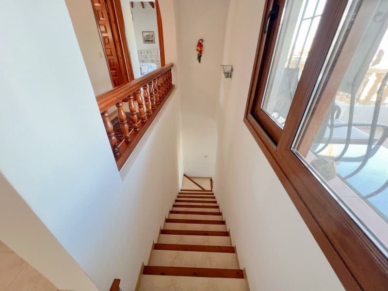 4 bedroom Villa for sale in Calpe / Calp with garage - € 790,000 (Ref: 9311308)