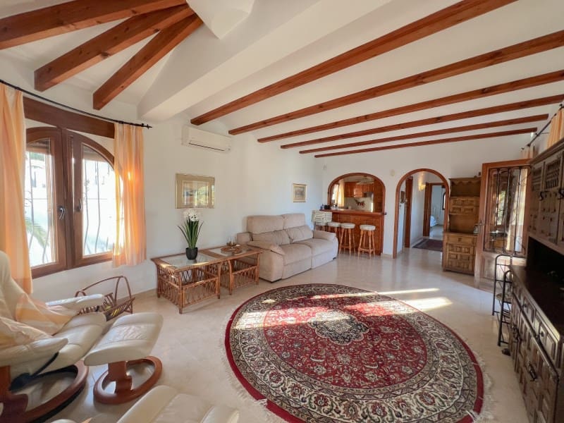 4 bedroom Villa for sale in Calpe / Calp with garage - € 790,000 (Ref: 9311308)