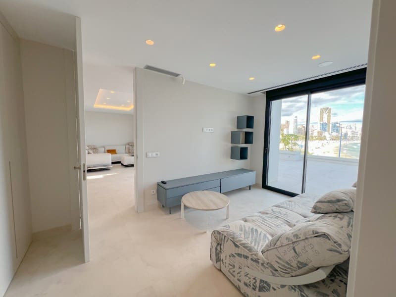 4 slaapkamer Appartement te koop in Benidorm - € 1.650.000 (Ref: 9311309)