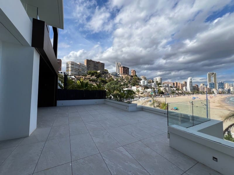 4 slaapkamer Appartement te koop in Benidorm - € 1.650.000 (Ref: 9311309)