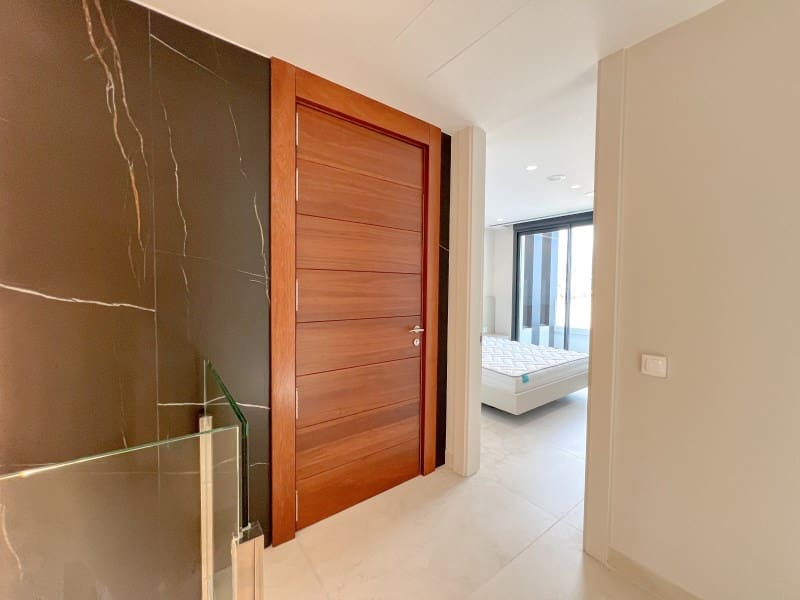 4 slaapkamer Appartement te koop in Benidorm - € 1.650.000 (Ref: 9311309)