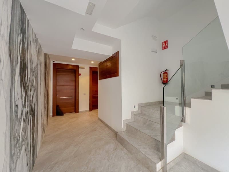 4 slaapkamer Appartement te koop in Benidorm - € 1.650.000 (Ref: 9311309)