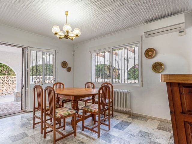 7 makuuhuone Huvila myytävänä paikassa Manzanera - Tosal, Calpe / Calp mukana 
autotalli - 650 000 € (Ref: 9311310)