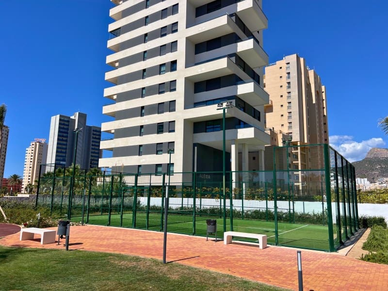 3 bedroom Apartment for sale in Calpe / Calp with pool - € 649,000 (Ref: 9312608)