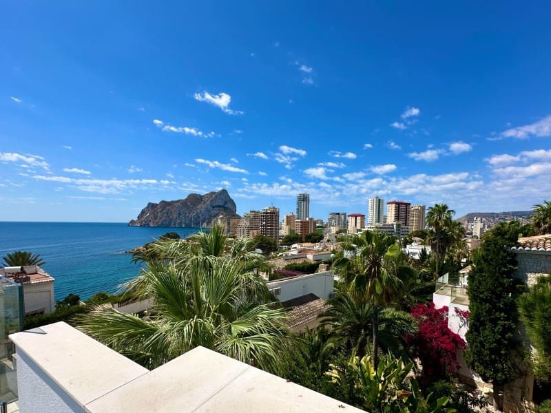5 bedroom Villa for sale in Calpe / Calp with garage - € 3,900,000 (Ref: 9312618)