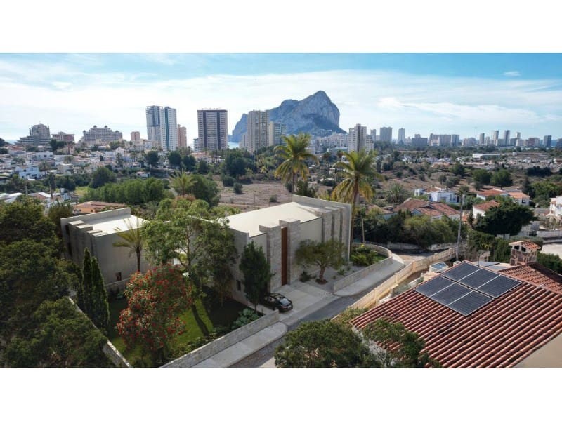 3 soveværelse Villa til salg i Calpe / Calp med swimmingpool garage - € 1.099.000 (Ref: 9312619)