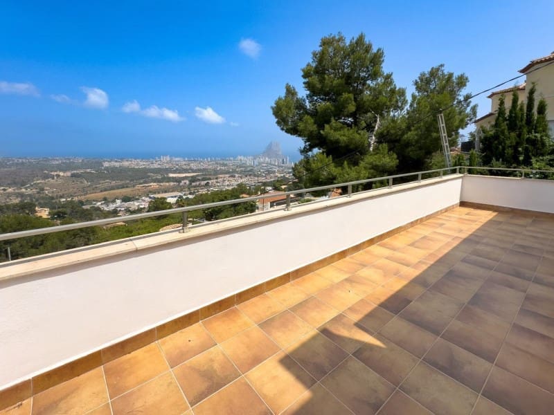 5 makuuhuone Huvila myytävänä paikassa Calpe / Calp mukana uima-altaan - 1 575 000 € (Ref: 9312625)