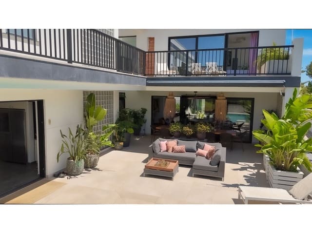 4 quarto Moradia para venda em Calpe / Calp com piscina garagem - 1 600 000 € (Ref: 9312631)