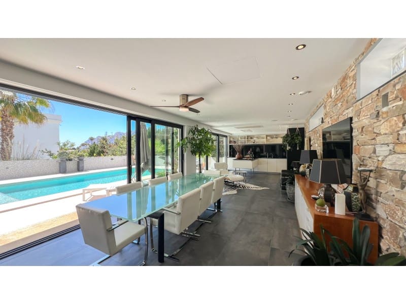 4 quarto Moradia para venda em Calpe / Calp com piscina garagem - 1 600 000 € (Ref: 9312631)