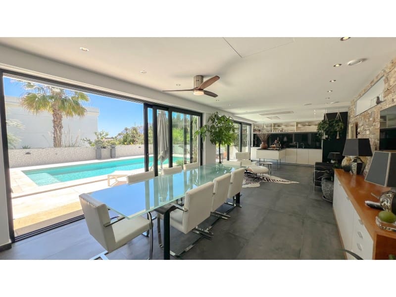 4 quarto Moradia para venda em Calpe / Calp com piscina garagem - 1 600 000 € (Ref: 9312631)