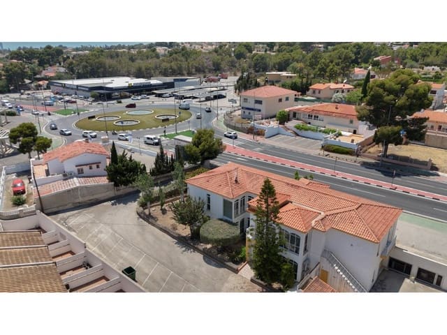 Business for sale in Barranco Hondo, La Nucia - € 1,150,000 (Ref: 9312632)