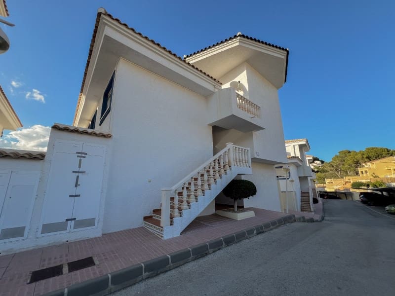 2 bedroom Apartment for sale in Calpe / Calp - € 254,900 (Ref: 9356772)