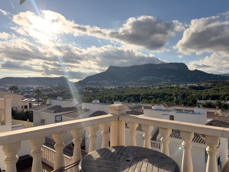 2 bedroom Apartment for sale in Calpe / Calp - € 254,900 (Ref: 9356772)